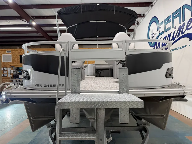 Slide: The Image of Avalon Venture 85 Quad Fish - 21' 2026 - 5