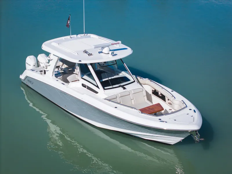 Slide: The Image of Boston Whaler 350 Realm 2021 - 1