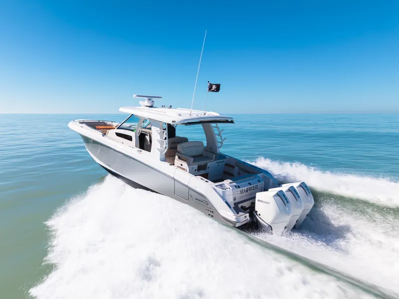 Slide: The Image of Boston Whaler 350 Realm 2021 - 31