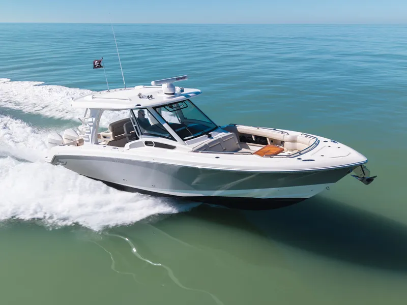 Slide: The Image of Boston Whaler 350 Realm 2021 - 36