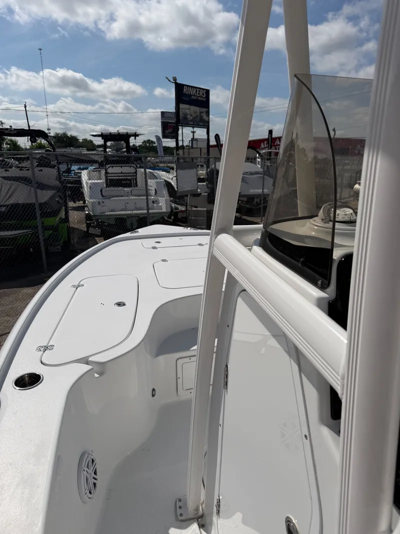 Slide: The Image of Sea Hunt BX22BR 2026 - 16