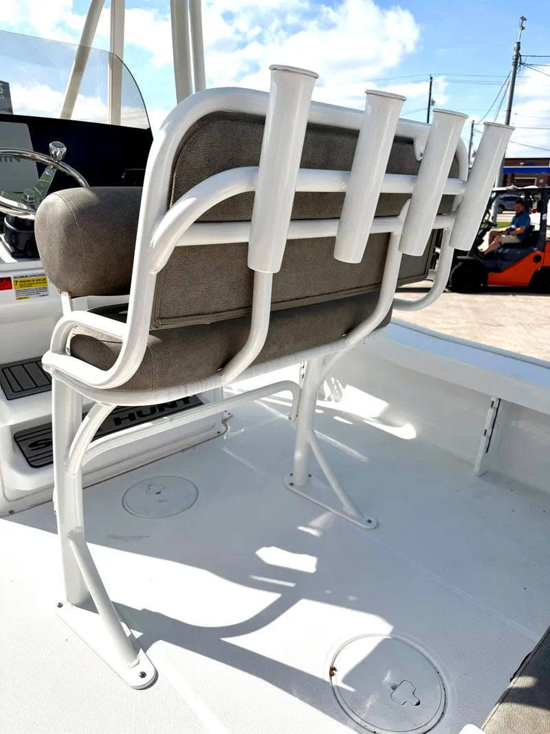 Slide: The Image of Sea Hunt BX22BR 2026 - 22