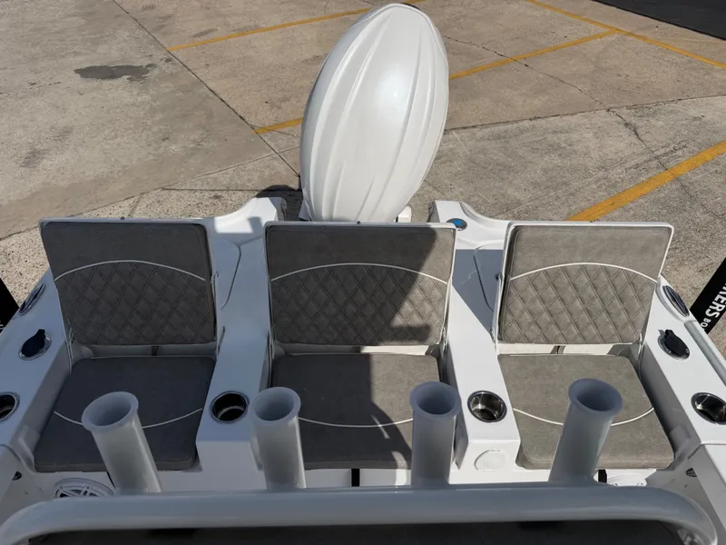 Slide: The Image of Sea Hunt BX22BR 2026 - 23