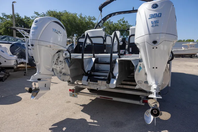 Slide: The Image of 2024 Premier 270 Super Sport boat with dual Yamaha 300 V6 outboard engines. - 7