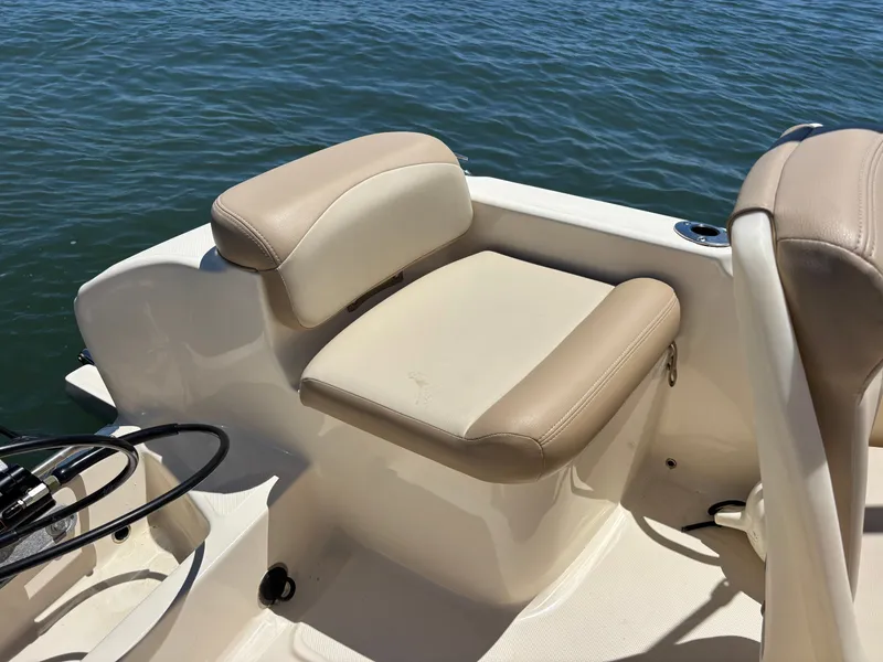 Slide: The Image of Scout 175 Sport Dorado 2023 - 22