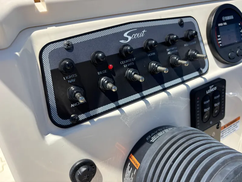 Slide: The Image of Scout 175 Sport Dorado 2023 - 26