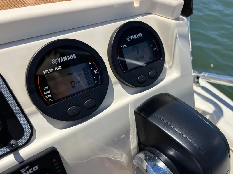 Slide: The Image of Scout 175 Sport Dorado 2023 - 27