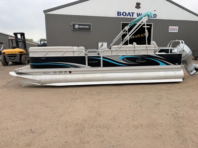 Slide: The Image of Qwest 822 Fish & Cruise Tritoon & 150HP Honda 4Stroke - $39,995 2019 - 24