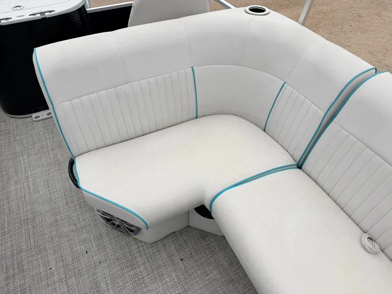 Slide: The Image of Qwest 822 Fish & Cruise Tritoon & 150HP Honda 4Stroke - $39,995 2019 - 28