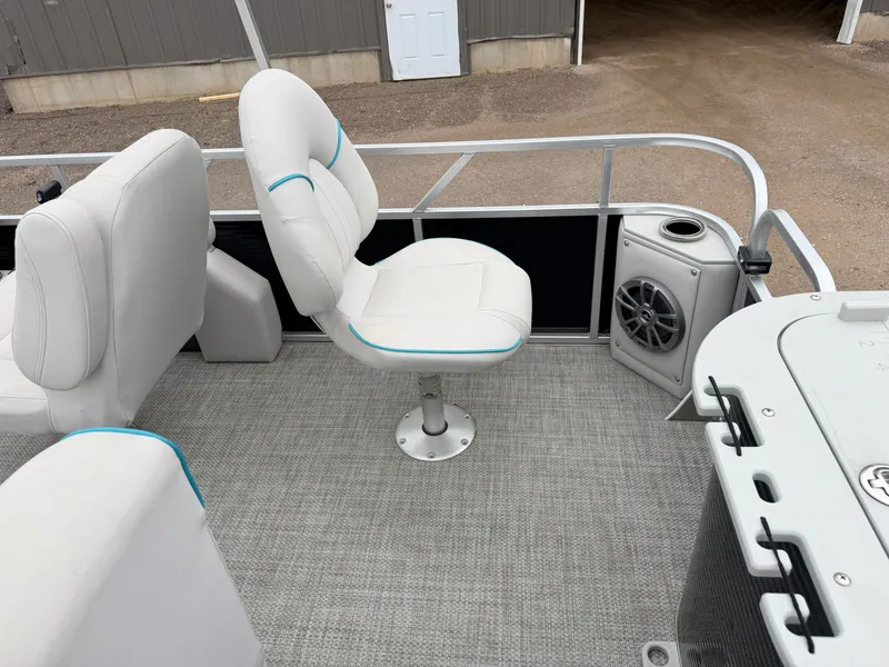 Slide: The Image of Qwest 822 Fish & Cruise Tritoon & 150HP Honda 4Stroke - $39,995 2019 - 37