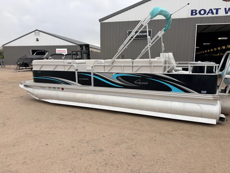 Slide: The Image of Qwest 822 Fish & Cruise Tritoon & 150HP Honda 4Stroke - $39,995 2019 - 60