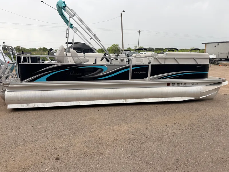Slide: The Image of Qwest 822 Fish & Cruise Tritoon & 150HP Honda 4Stroke - $39,995 2019 - 61