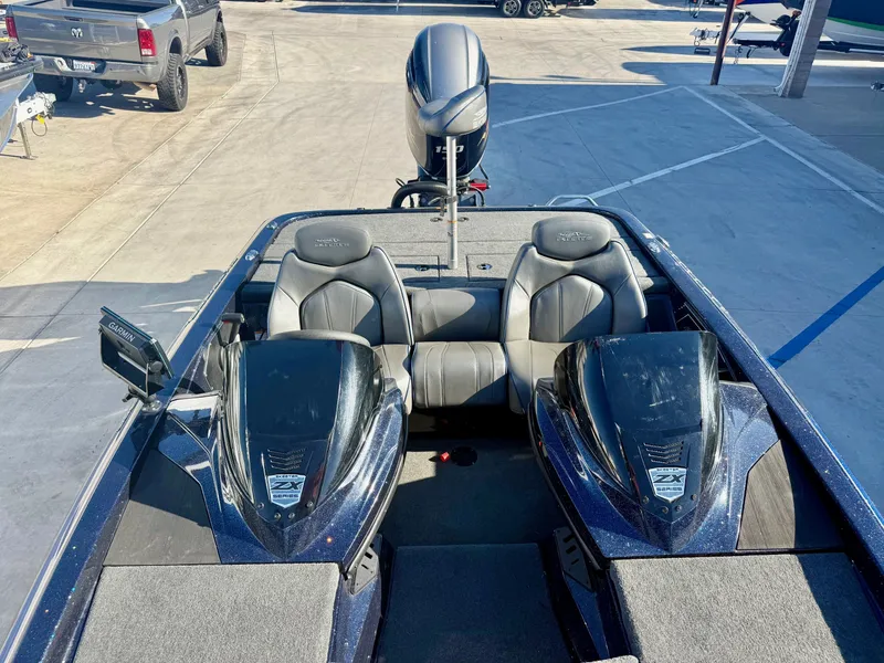 Slide: The Image of Skeeter ZX150 w/ 150HP Yamaha 2024 - 13