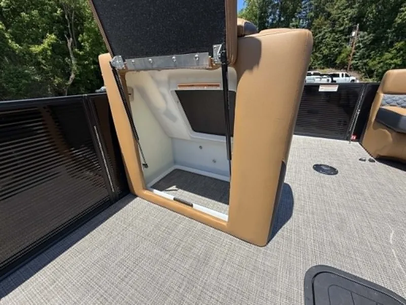 Slide: The Image of Manitou Encore 23 SL SHP 2026 - 34