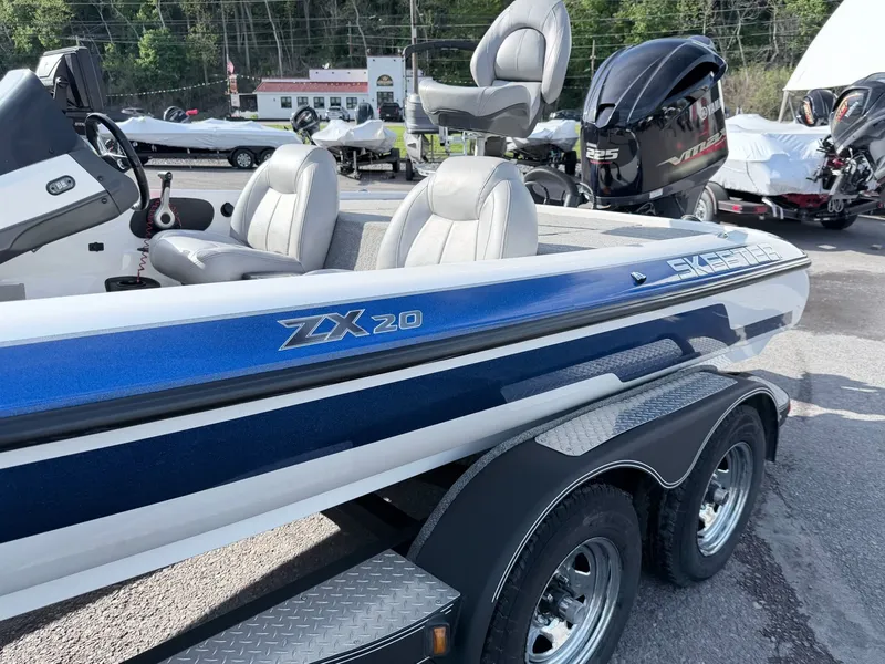 Slide: The Image of Skeeter ZX 20 2012 - 23