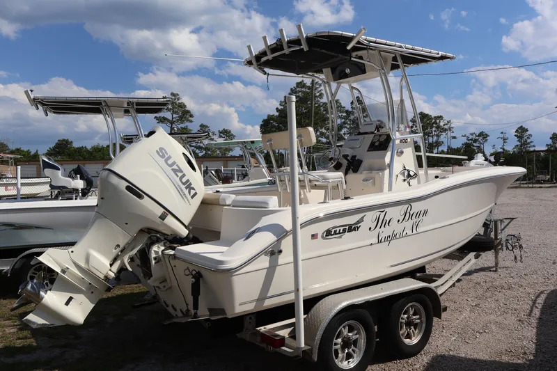 Slide: The Image of Bulls Bay 200 Center Console 2019 - 10