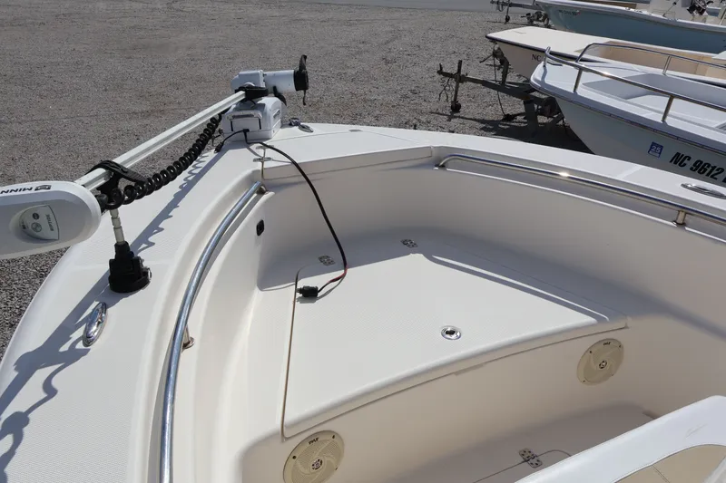 Slide: The Image of Bulls Bay 200 Center Console 2019 - 7