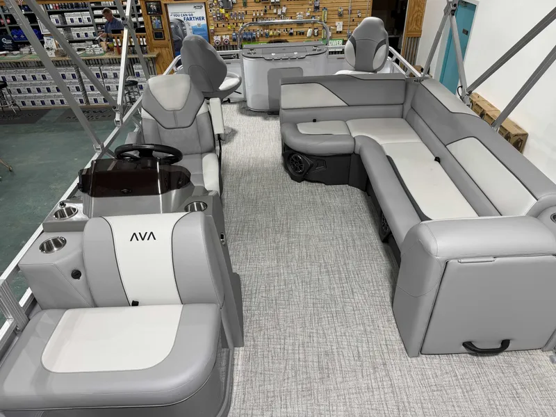 Slide: The Image of Avalon Venture 85 Quad Fish - 21' 2026 - 7