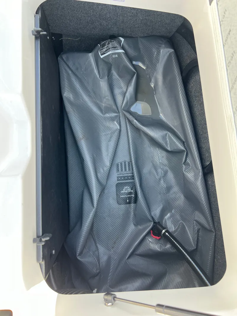 Slide: The Image of MasterCraft NXT20 2021 - 19