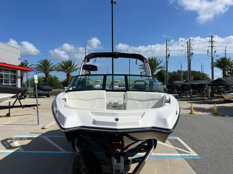 Slide: The Image of MasterCraft NXT20 2021 - 7