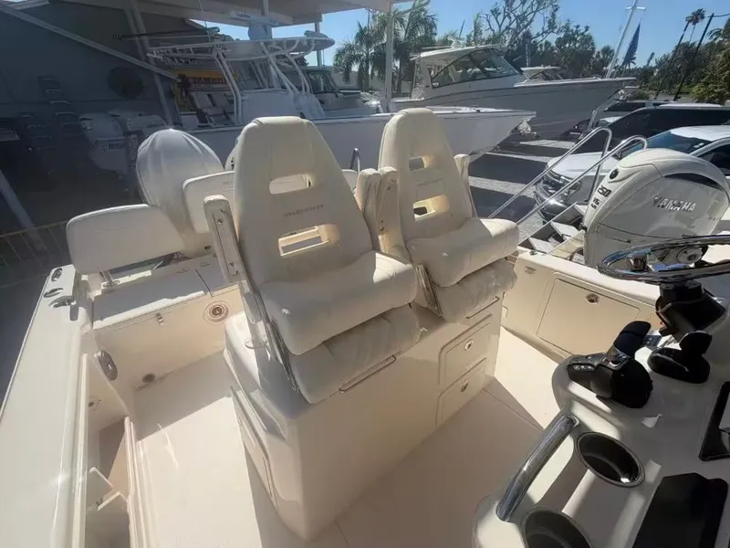 Slide: The Image of Grady-White 281 Coastal Explorer 2026 - 10