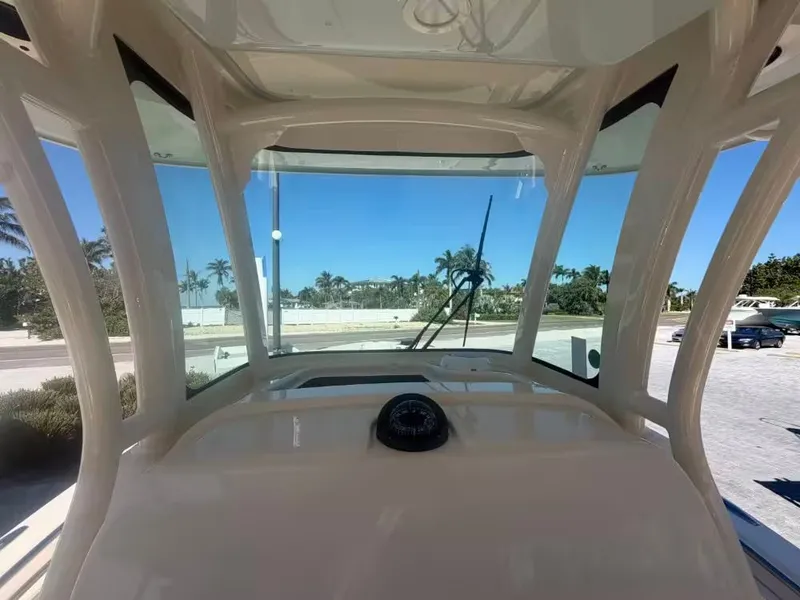 Slide: The Image of Grady-White 281 Coastal Explorer 2026 - 14