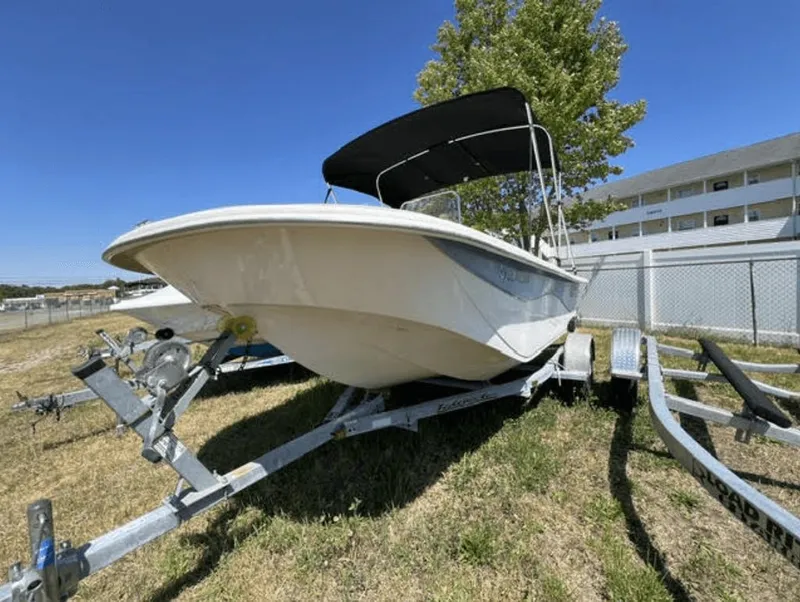 Slide: The Image of Carolina 178CC 2015 - 1