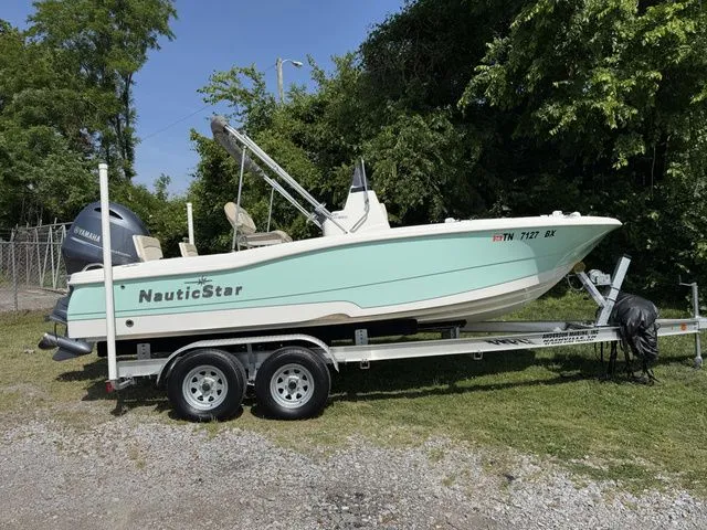 The Image of NauticStar 191 Hybrid 2022 - 1