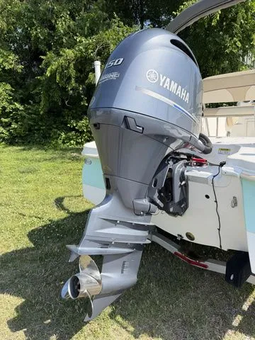 Slide: The Image of NauticStar 191 Hybrid 2022 - 4