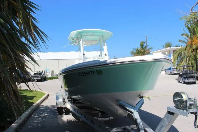 Slide: The Image of Everglades 243 FISHING PACKAGE 2022 - 10