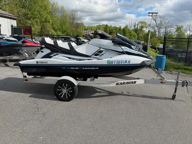 Slide: The Image of Yamaha FX Cruiser HO 2018 - 4