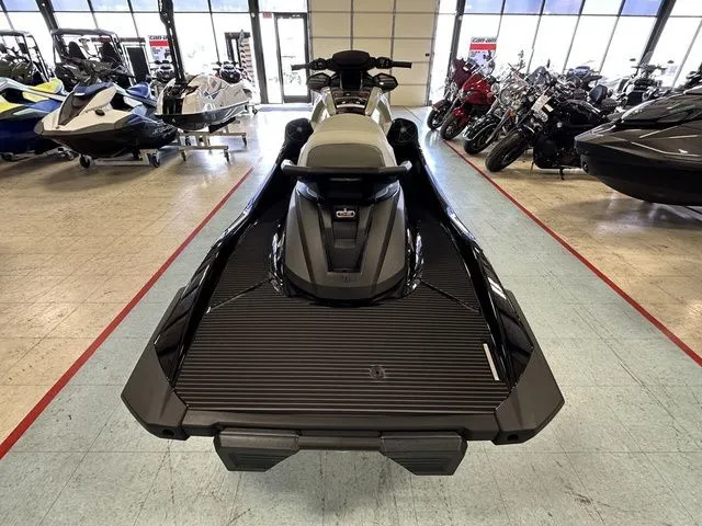 Slide: The Image of Yamaha VX Cruiser HO 2026 - 6