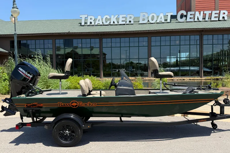 Slide: The Image of 2026 Tracker Bass Tracker Classic Limited boat at Tracker Boat Center. - 4