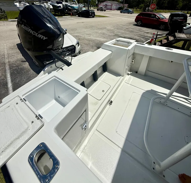 Slide: The Image of SeaCraft Master Angler 1976 - 17