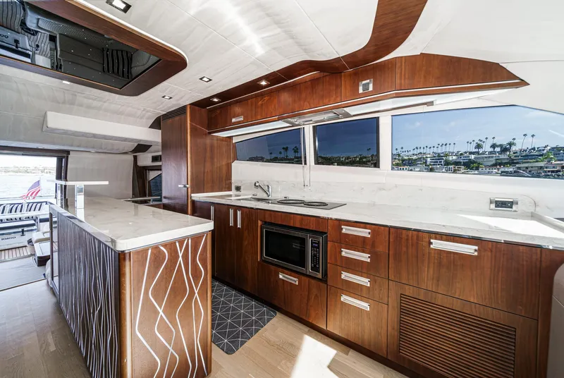 Slide: The Image of Luxurious kitchen on the 2016 Galeon 640 Fly yacht. - 39