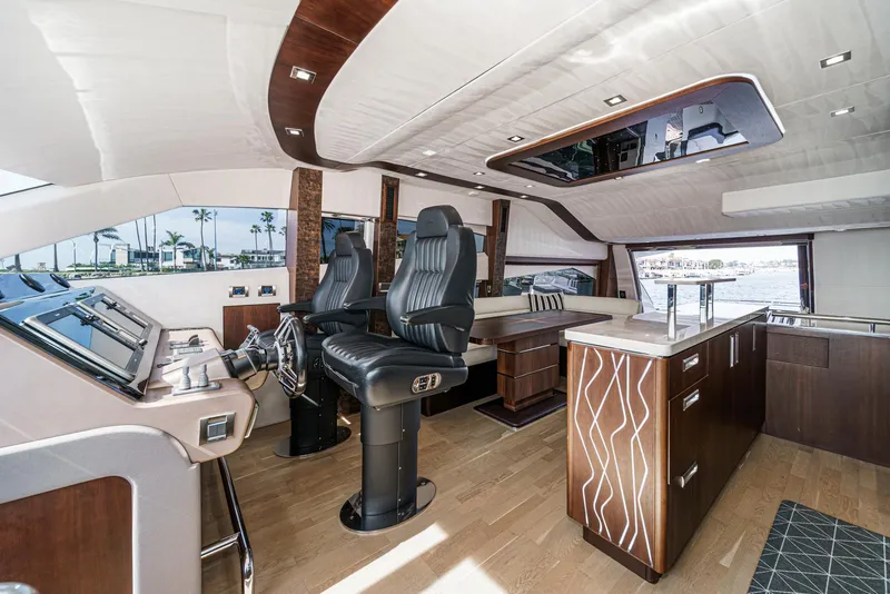Slide: The Image of Interior of 2016 Galeon 640 Fly yacht with luxurious design. - 40