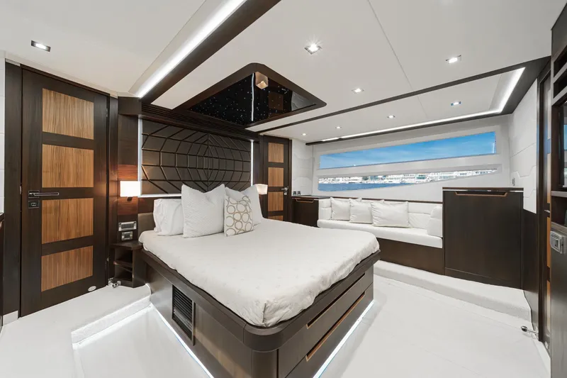 Slide: The Image of Luxurious bedroom on the 2016 Galeon 640 Fly yacht. - 48