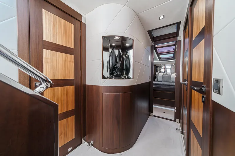 Slide: The Image of Galeon 640 Fly 2016 - 58