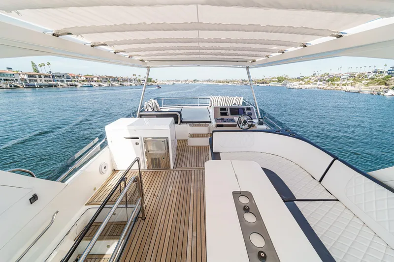Slide: The Image of Luxurious interior of Galeon 640 Fly yacht, 2016 model. - 16