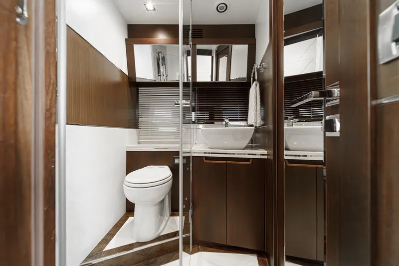 Slide: The Image of Galeon 660 Fly 2016 - 67