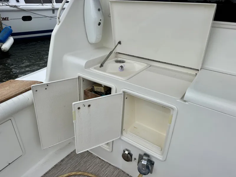 Slide: The Image of Galley area on a 1995 Ocean Yachts 42 SS. - 7