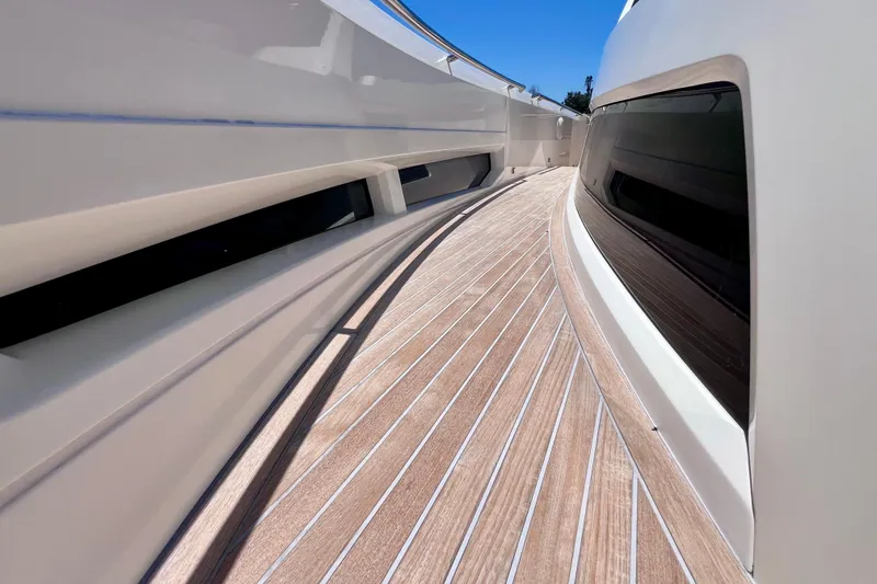 Slide: The Image of Luxurious deck of 2022 Windy SR 44 BLACKHAWK yacht with sleek design and modern finish. - 74