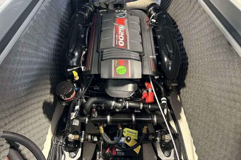 Slide: The Image of 2024 Heyday WTSurf engine compartment showcasing powerful 5200 engine. - 20