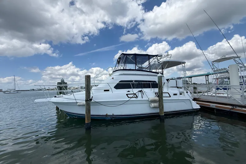 The Image of Mainship 37 Motor Yacht 1995 - 1