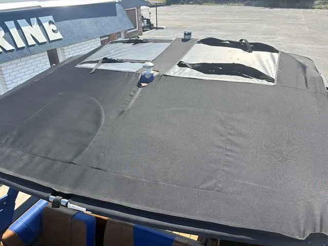 Slide: The Image of Malibu Wakesetter® 23 MXZ 2020 - 15