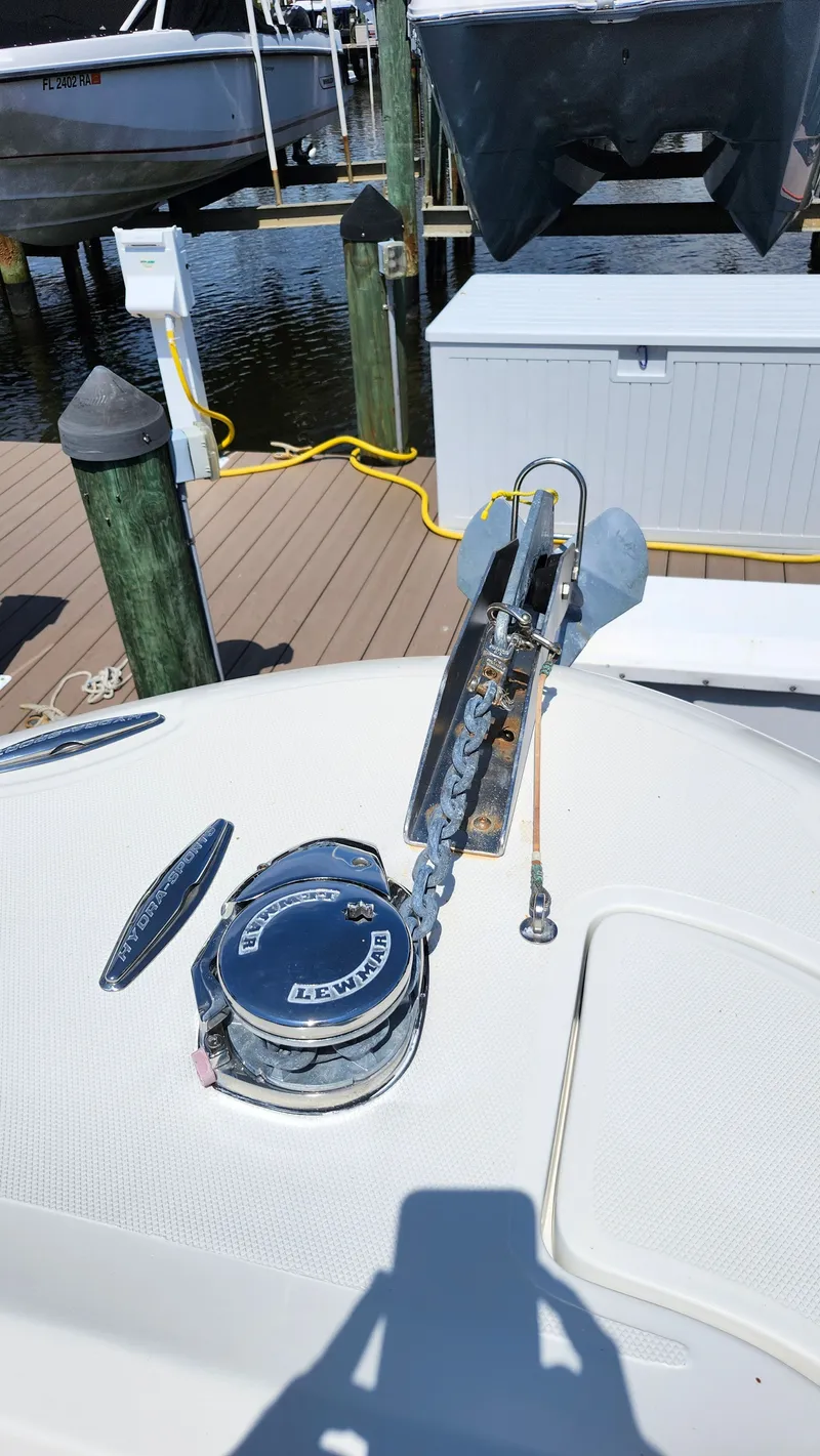 Slide: The Image of Anchor windlass on a 2014 Hydra-Sports 3400 CC boat. - 24