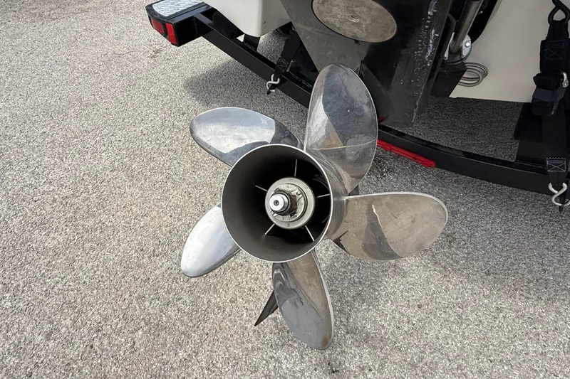 Slide: The Image of Propeller of a 2016 Tahoe 500 TF boat on a trailer. - 10