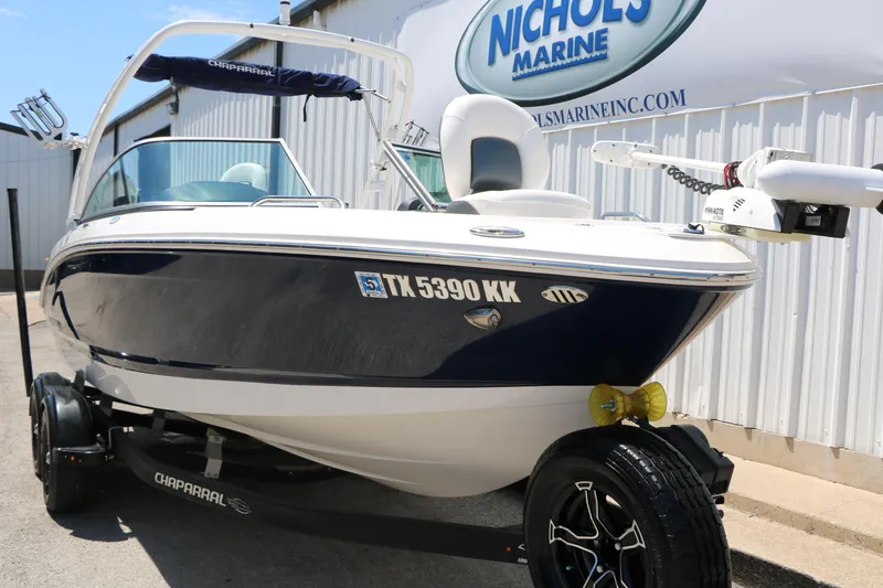 Slide: The Image of 2021 Chaparral 21 SSi Ski & Fish boat on trailer at Nichols Marine dealership. - 4