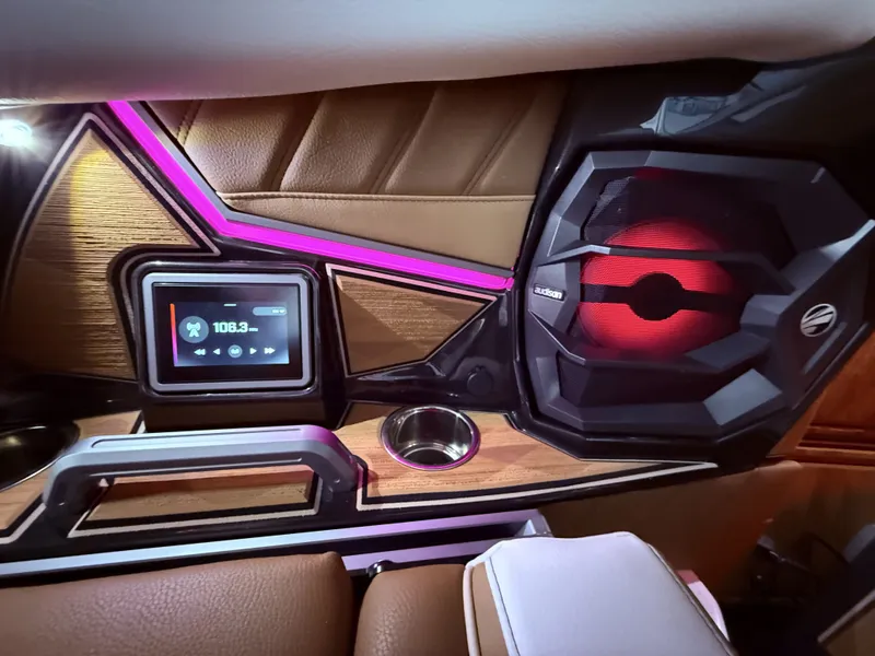 Slide: The Image of Interior of 2024 Tigé Ultré 23ZX with audio system and LED lighting. - 41