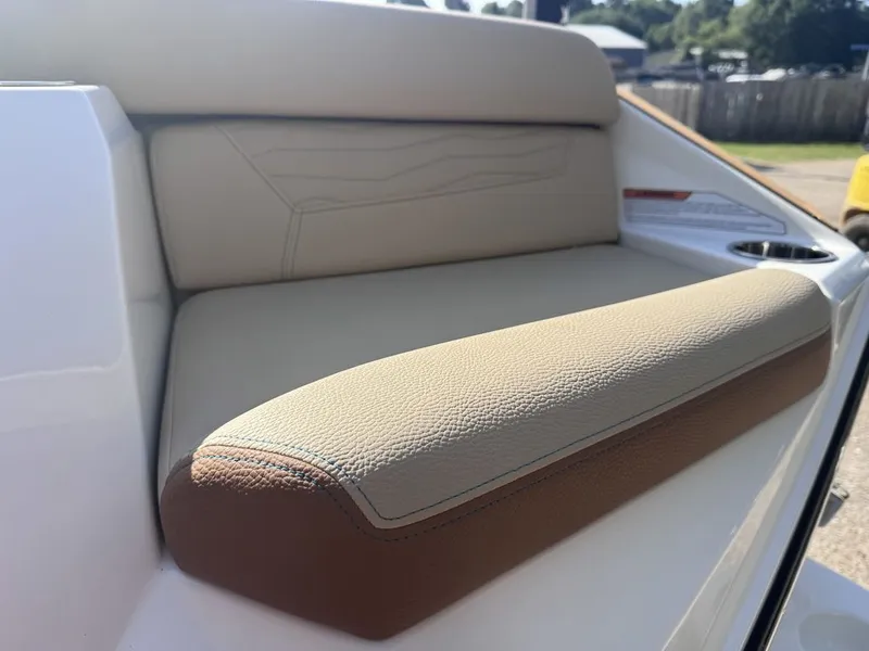 Slide: The Image of Nautique Super Air Nautique G23 2026 - 11